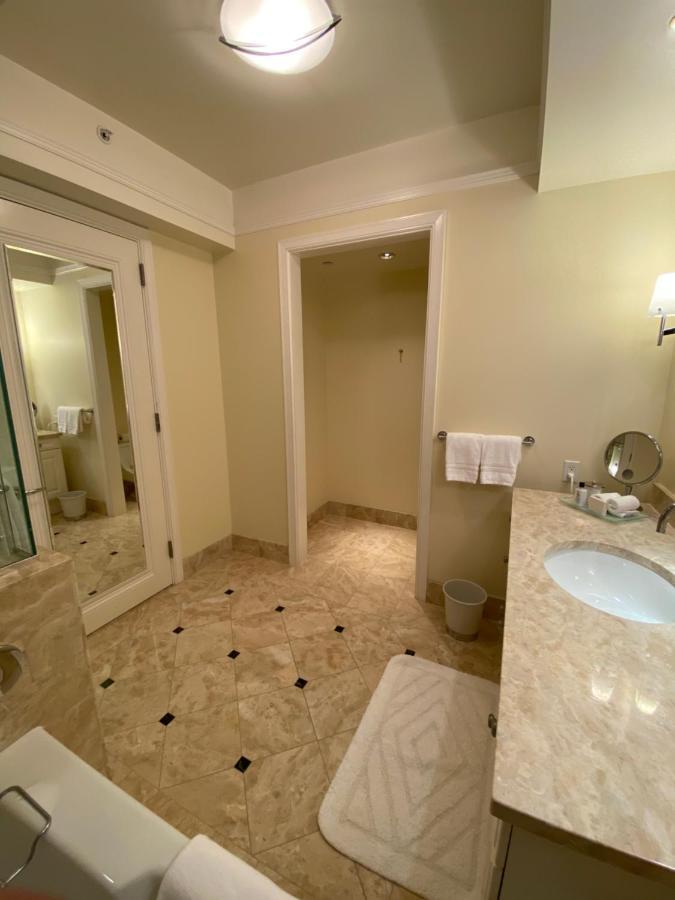 Private Condo Hotel At Four Seasons Brickell 迈阿密 外观 照片
