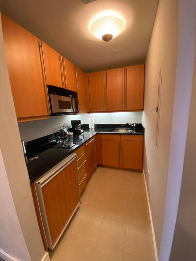 Private Condo Hotel At Four Seasons Brickell 迈阿密 外观 照片