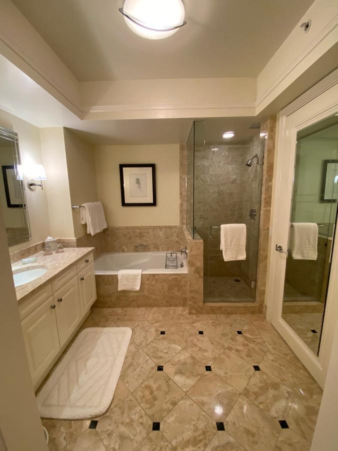 Private Condo Hotel At Four Seasons Brickell 迈阿密 外观 照片